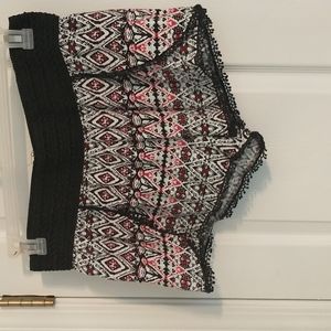 No Boundaries shorts